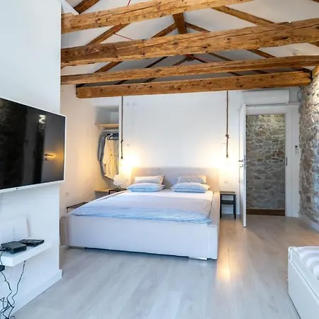 House Franulich Villa