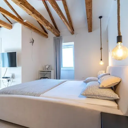 Villa House Franulich