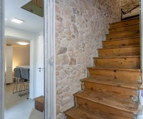 Villa House Franulich Stara Baska