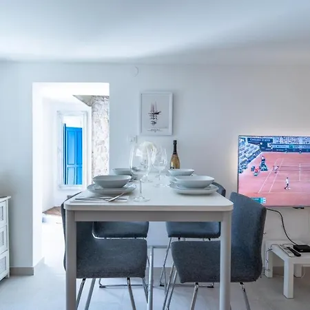 House Franulich فيلة *