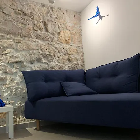 House Franulich فيلة